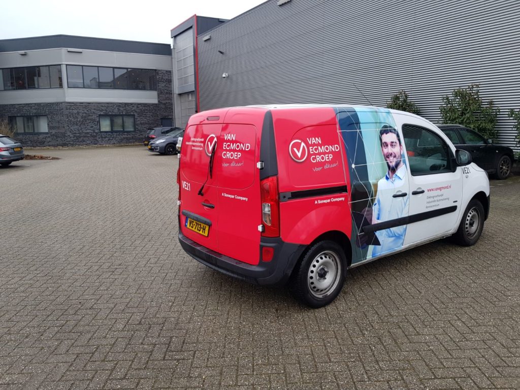 Wagenpark Van Egmond Groep voorzien van nieuwe huisstijl