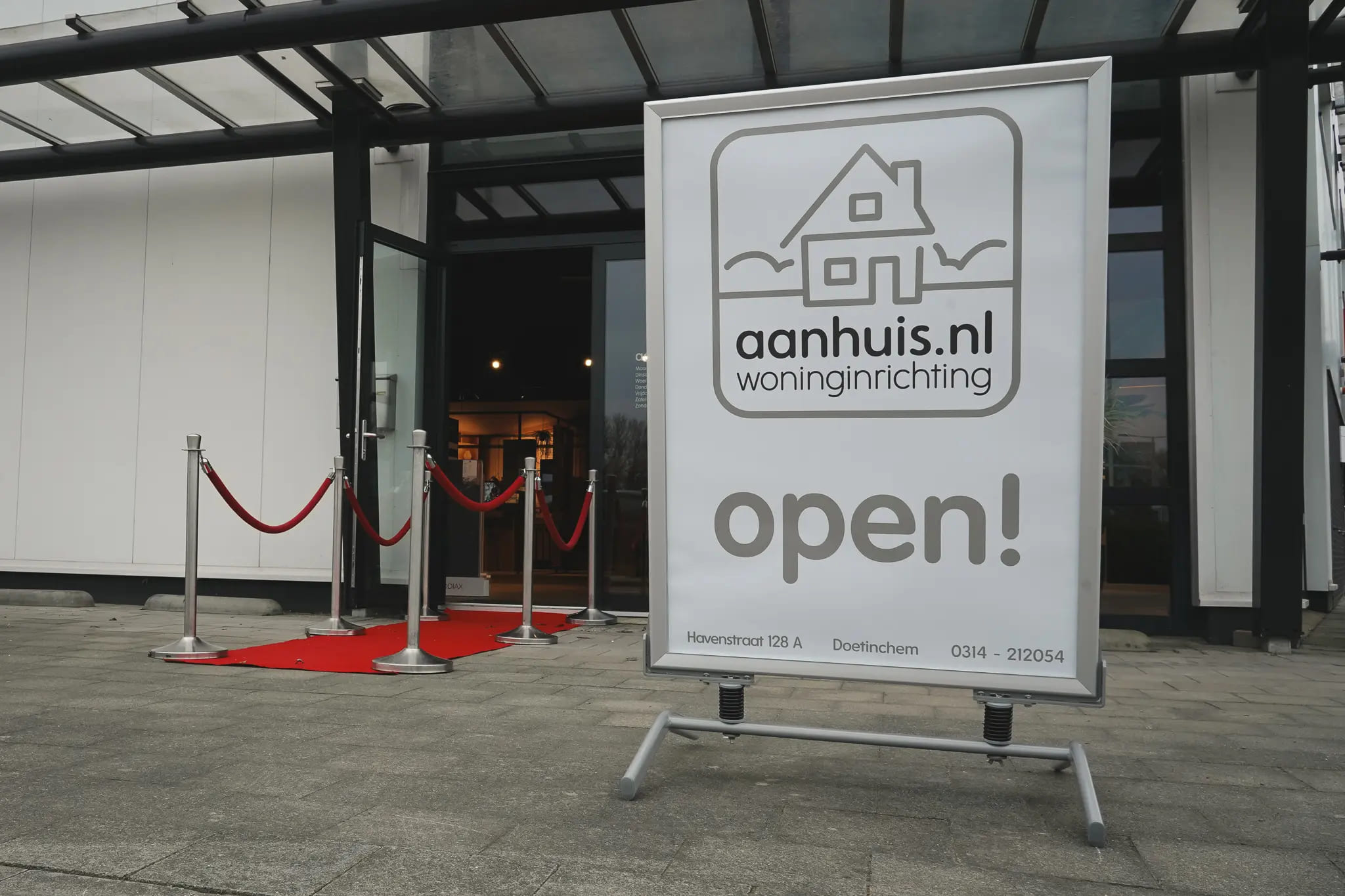 Aanhuis.nl Doetinchem busbelettering